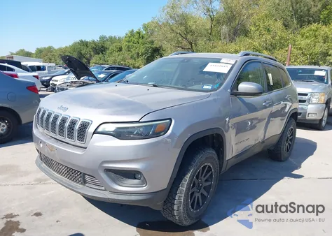2019 Jeep Cherokee Latitude 4X4 z USA, uszkodzony, nr VIN 1C4PJMCX9KD104946